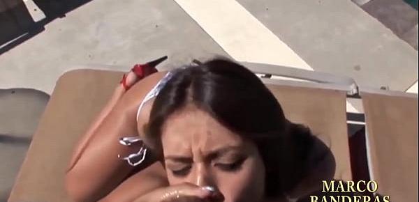  Por Blowjob Jynx Maze by the pool